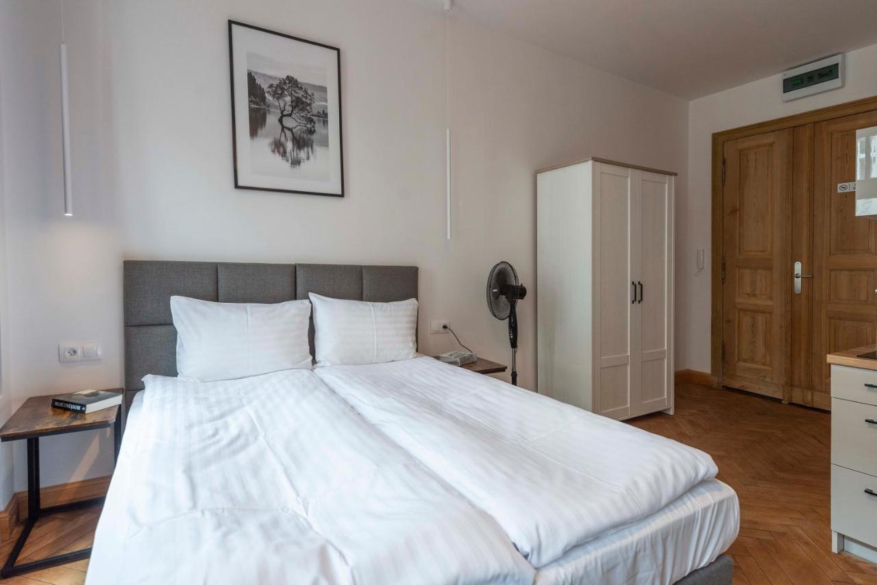 Provenir Kwiatowa 5 Poznań